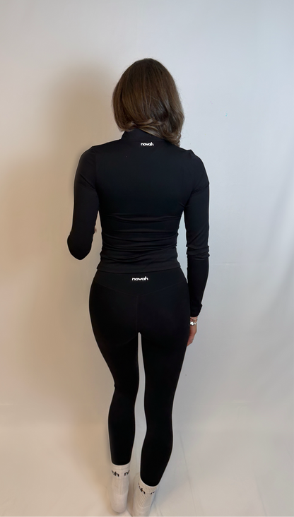 ‘BLACK’ half zip set